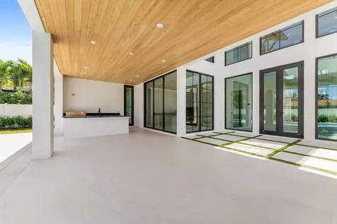 880 Ne 3rd Avenue Boca Raton FL 33432