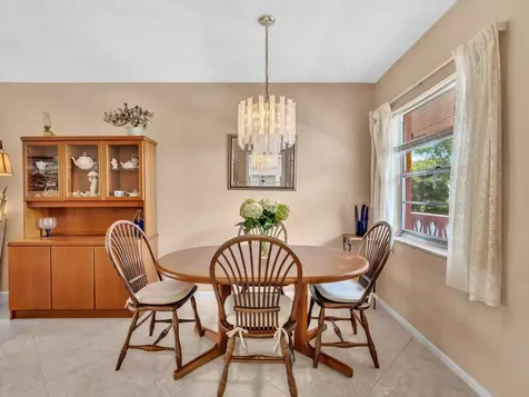 300 Ne 20th Street Boca Raton FL 33431