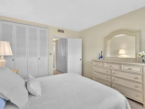 300 Ne 20th Street Boca Raton FL 33431