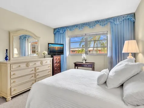300 Ne 20th Street Boca Raton FL 33431