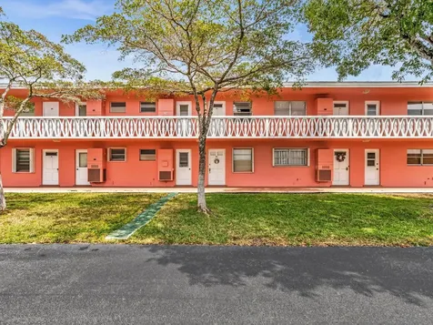 300 Ne 20th Street Boca Raton FL 33431