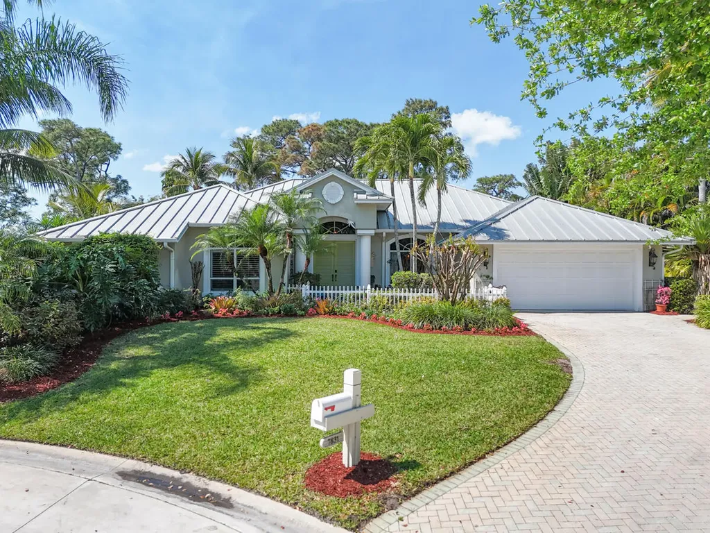 7831 Se Windjammer Way Hobe Sound FL 33455