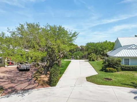 7831 Se Windjammer Way Hobe Sound FL 33455