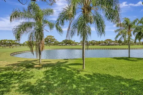 27 Eastgate Drive Boynton Beach FL 33436