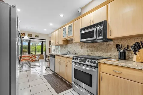 6053 Petaluma Drive Boca Raton FL 33433