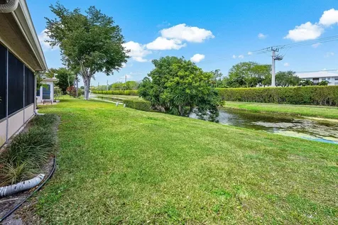 6053 Petaluma Drive Boca Raton FL 33433