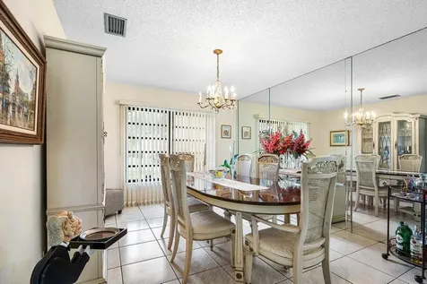 6053 Petaluma Drive Boca Raton FL 33433