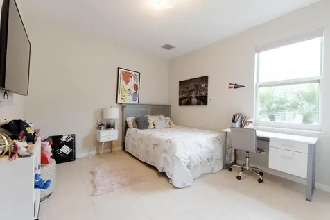 2172 Falls Manor Vero Beach FL 32967