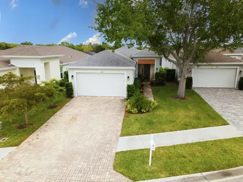 2172 Falls Manor Vero Beach FL 32967