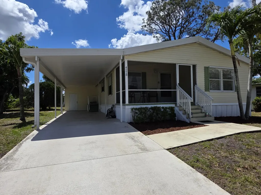 4218 6th Court Lantana FL 33462