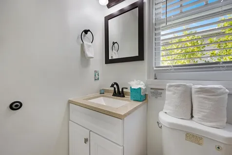 2002 Marina Villa Drive Duck Key FL 33050