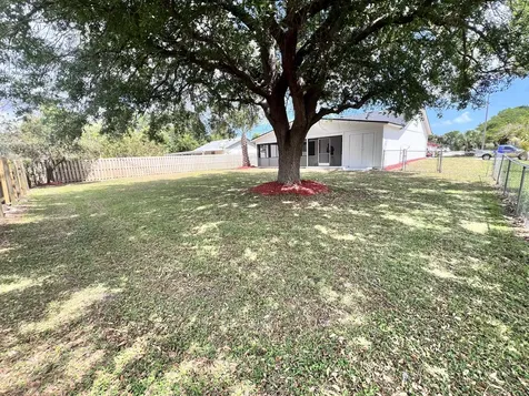 2418 Se Sidonia Street Port Saint Lucie FL 34952
