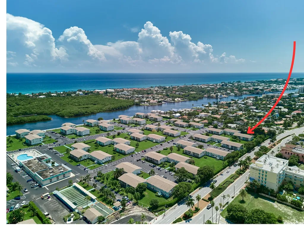 880 Horizons Boynton Beach FL 33435