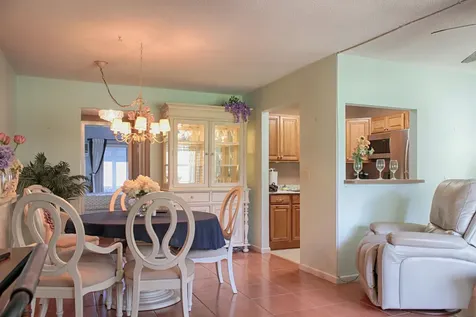 880 Horizons Boynton Beach FL 33435