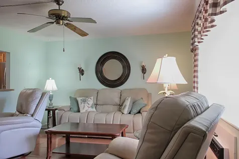880 Horizons Boynton Beach FL 33435