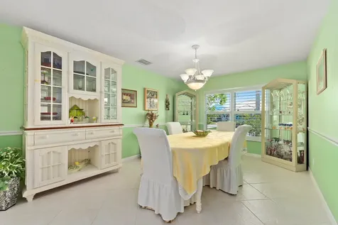 139 Commonwealth Court Hutchinson Island FL 34949