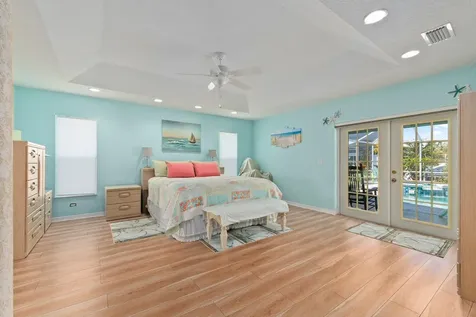 139 Commonwealth Court Hutchinson Island FL 34949