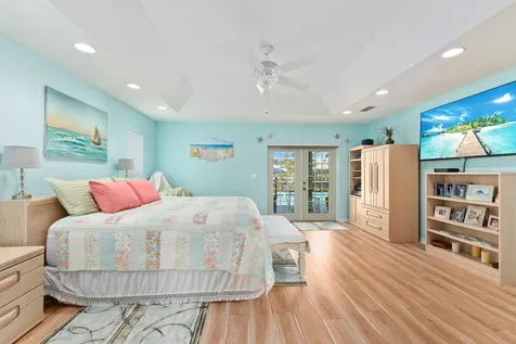 139 Commonwealth Court Hutchinson Island FL 34949