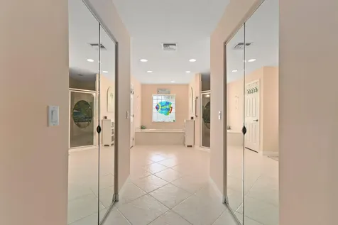 139 Commonwealth Court Hutchinson Island FL 34949