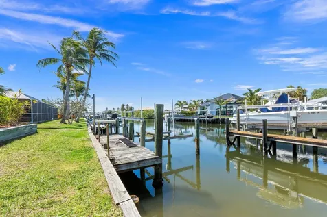 139 Commonwealth Court Hutchinson Island FL 34949