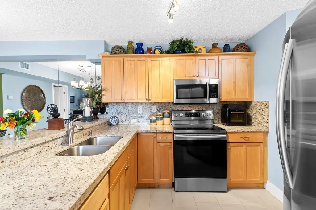 23036 Oxford Place Boca Raton FL 33433