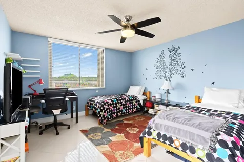 23036 Oxford Place Boca Raton FL 33433