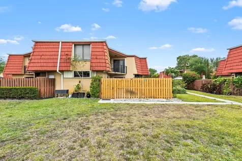 23036 Oxford Place Boca Raton FL 33433