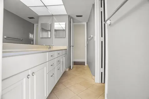 100 Sw 15th Court Boca Raton FL 33486