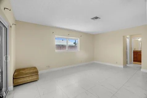 100 Sw 15th Court Boca Raton FL 33486