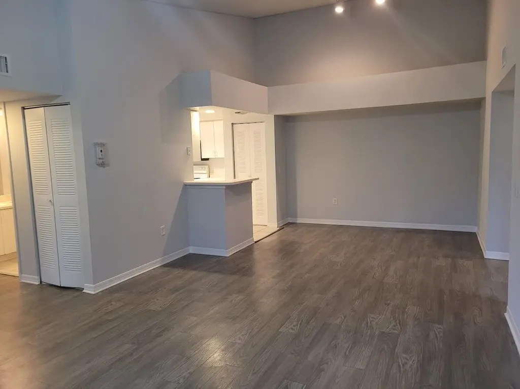 4197 N Haverhill Road West Palm Beach FL 33417