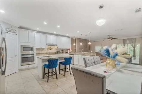 6102 Nw Painted Bunting Court Port Saint Lucie FL 34986