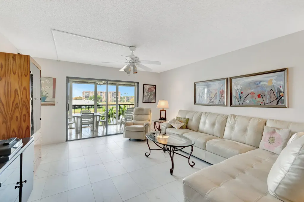 14425 Strathmore Lane Delray Beach FL 33446