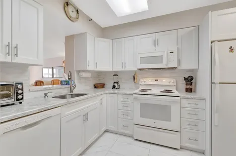 14425 Strathmore Lane Delray Beach FL 33446