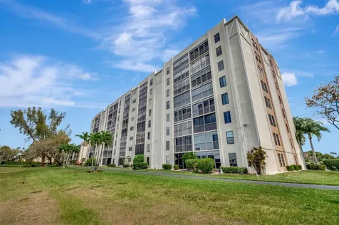 14425 Strathmore Lane Delray Beach FL 33446