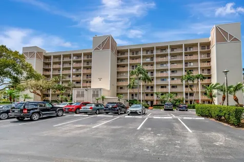 14425 Strathmore Lane Delray Beach FL 33446