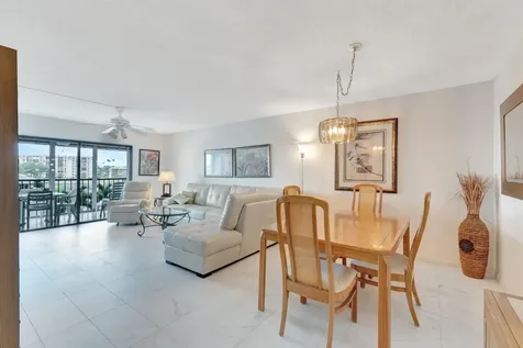 14425 Strathmore Lane Delray Beach FL 33446