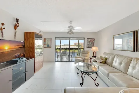14425 Strathmore Lane Delray Beach FL 33446