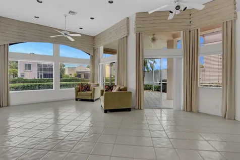 8013 Travlers Tree Drive Boca Raton FL 33433