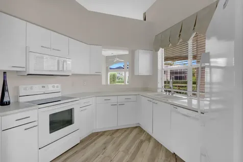 8013 Travlers Tree Drive Boca Raton FL 33433