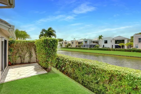 8013 Travlers Tree Drive Boca Raton FL 33433