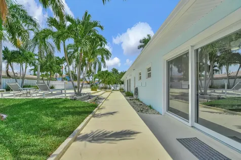 2780 Ne 5th Street Pompano Beach FL 33062