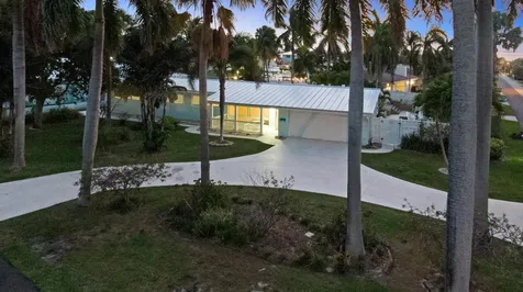 2780 Ne 5th Street Pompano Beach FL 33062