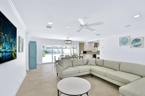 2780 Ne 5th Street Pompano Beach FL 33062