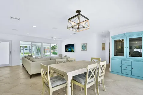 2780 Ne 5th Street Pompano Beach FL 33062