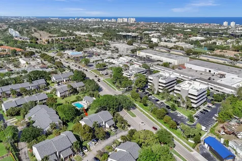 4631 Nw 2nd Avenue Boca Raton FL 33431