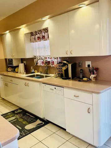 1380 Sw 2nd Street Boca Raton FL 33486