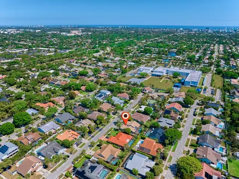 1380 Sw 2nd Street Boca Raton FL 33486