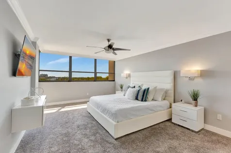 859 Jeffery Street Boca Raton FL 33487