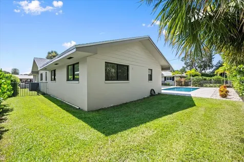 11569 Landing Place North Palm Beach FL 33408