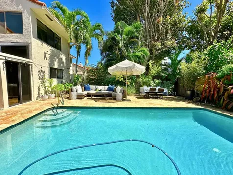 7386 Woodmont Court Boca Raton FL 33434